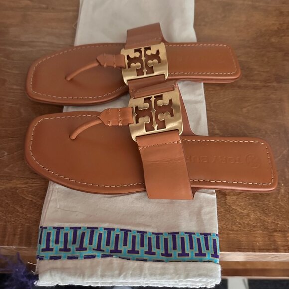 Tori Burch Georgia Leather Thong Sandals - Picture 2 of 4